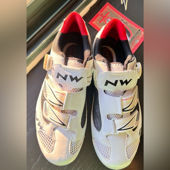 Northstar cycling shoes , size 40 - Picture 4 of 7